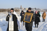 19 января 2018 г. – великое освящение воды в праздник Крещения Господня совершили священнослужители Далматовского монастыря в храмах Монастырского благочиния и на близлежащих водоемах.