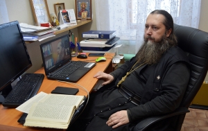 29 декабря 2022 г. – наместник Далматовской обители, благочинный Монастырского округа игумен Варнава (Аверьянов) в режиме видеоконференции принял участие в итоговом за год Собрании епархиальных ответственных за монастыри.