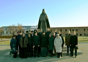 20 октября 2019 г. – экскурсию по Далматовскому монастырю провел для учащихся Екатеринбургской Духовной Семинарии и паломников из г. Екатеринбурга наместник обители игумен Варнава (Аверьянов).