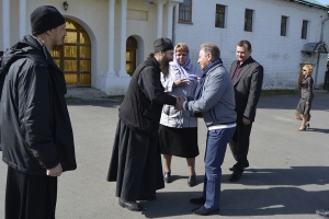 23 мая 2015 г. – Состоялся визит в Далматовский монастырь заместителя Губернатора Курганской области по инвестициям, внешнеэкономической деятельности и межрегиональным связям Игоря Арьевича Веригина.