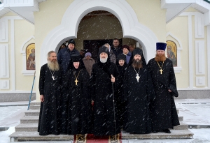 4 декабря 2018 г. – Наместник Далматовского монастыря игумен Варнава (Аверьянов) принял участие в архиерейском богослужении в престольный праздник Верх-Теченского женского монастыря Введения во храм Пресвятой Богородицы.