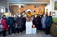 12 февраля 2019 г. – благочинный Монастырского округа игумен Варнава (Аверьянов) возглавил Божественную литургию в молитвенном доме с. Карачельское Шумихинского района в престольный праздник – день памяти Трех святителей.