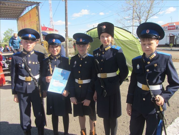 18 мая 2019 г. – юные казаки пикета «Русь молодая», окормляемого насельником Далматовского монастыря иеромонахом Иосифом (Бровкиным), стали лауреатами фестиваля-конкурса казачьей культуры «Казачьи забавы».