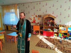 6 октября 2019 г. – насельник Далматовского монастыря иеромонах Тимофей (Верзун) совершил освящение здания детского сада № 10 в г. Далматово.