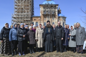 22 апреля 2018 г. – по благословению Преосв. Владимира, епископа Шадринского и Далматовского, в Неделю жен-мироносиц наместник Далматовского монастыря игумен Варнава (Аверьянов) отслужил Божественную Литургию в Преображенском храме с. Батурино