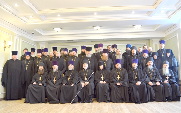 24 декабря 2019 г. – священнослужители Далматовского монастыря во главе с наместником игуменом Варнавой (Аверьяновым) приняли участие в годовом Епархиальном собрании.