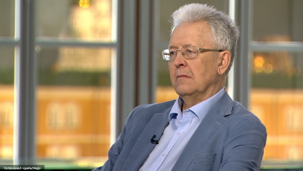 Валентин Катасонов. «О хозяевах денег, которые вознамерились стать хозяевами мира, и чипизации людей посредством вакцинации».