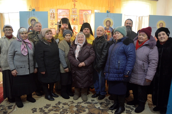 31 января 2023 г. – первую в новом 2023 году Литургию в Покровском молебном доме с. Усть-Уйское Целинного МО отслужили наместник Далматовской обители игумен Варнава (Аверьянов) и иеромонах Корнилий (Мохов).