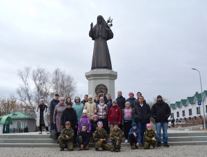 12-13 октября 2019 г. – педагоги и учащиеся воскресной школы при Далматовском монастыре «Свеча», юные казаки пикета «Русь молодая», прихожане Скорбященского храма совершили паломническую поездку в Алапаевскую епархию.