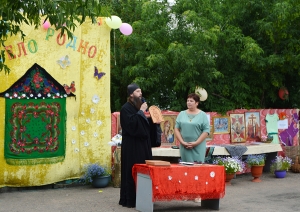 20 июля 2019 г. – наместник Далматовского монастыря игумен Варнава (Аверьянов) поздравил жителей с. Верхний Яр Далматовского района с днем села.