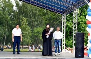 29 июня 2019 г. – в день празднования Дня города наместнику Далматовского монастыря игумену Варнаве (Аверьянову) была вручена памятная медаль «95 лет Далматовскому району».
