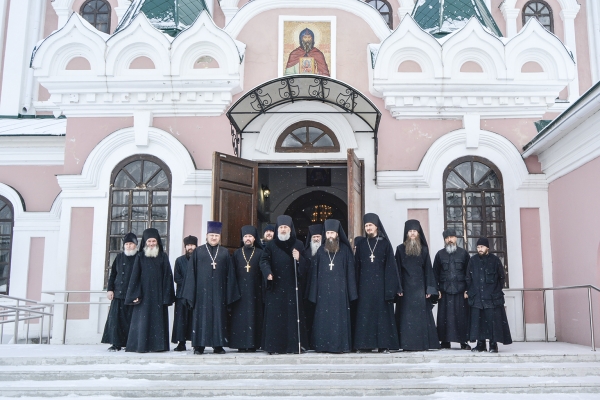 21 февраля 2018 г. – Литургию Преждеосвященных Даров в Скорбященском храме Далматовского монастыря отслужил Преосвященнейший Владимир, епископ Шадринский и Далматовский.