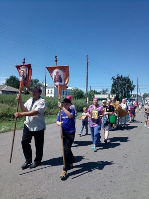 14 июля 2019 г. – Литургию в престольный праздник полуразрушенного храма в честь мчч. Космы и Дамиана с. Ключевское Далматовского р-на Монастырского благочиния отслужил насельник Далматовской обители иеромонах Тимофей (Верзун).
